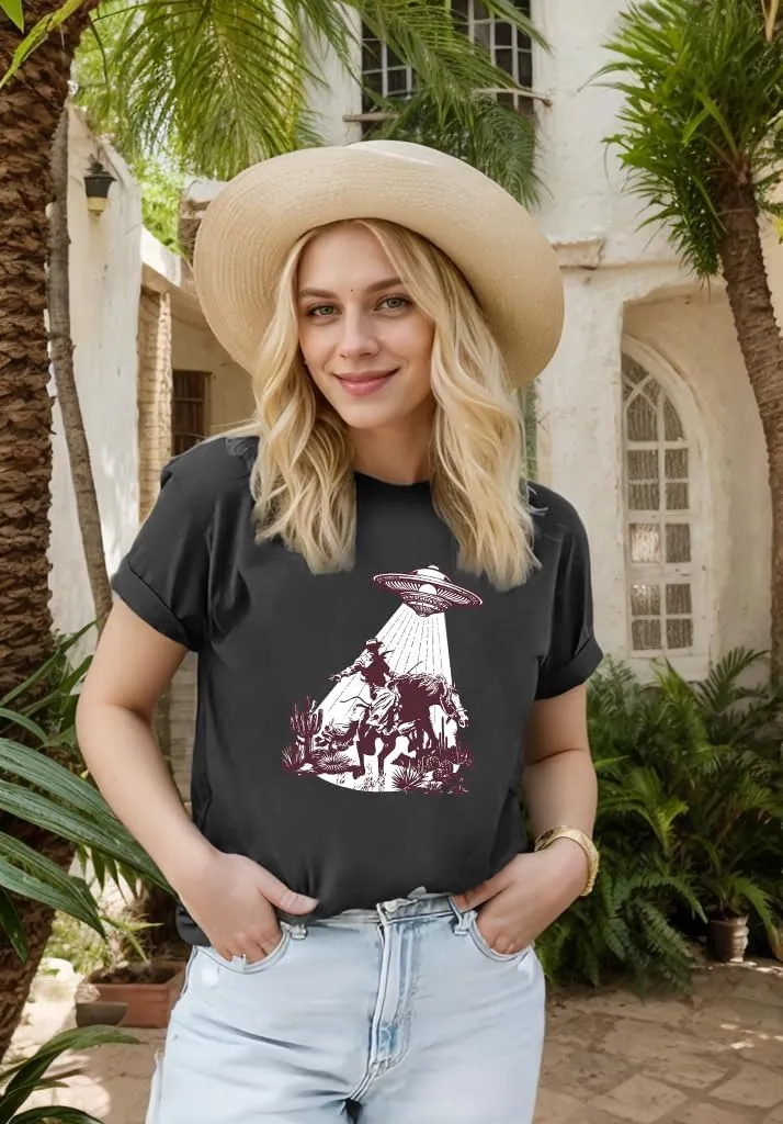 Cow Skull Shirts for Women Western Cowgirl Tshirt Vintage Rodeo Country Concert Outfit Cowboy Graphic Tee Tops