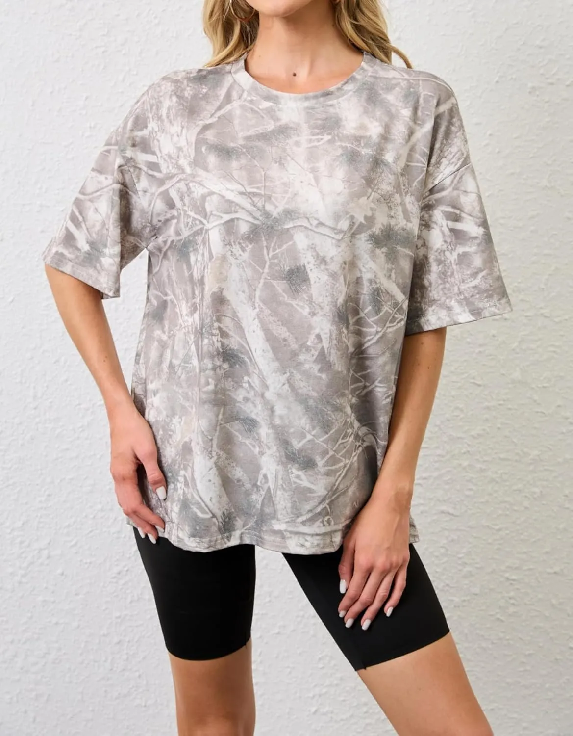 MISSACTIVER Women Camo T Shirts for Men Graphic Short Sleeve Oversized Tops Unisex Summer Maple Leaf Print Tshirts