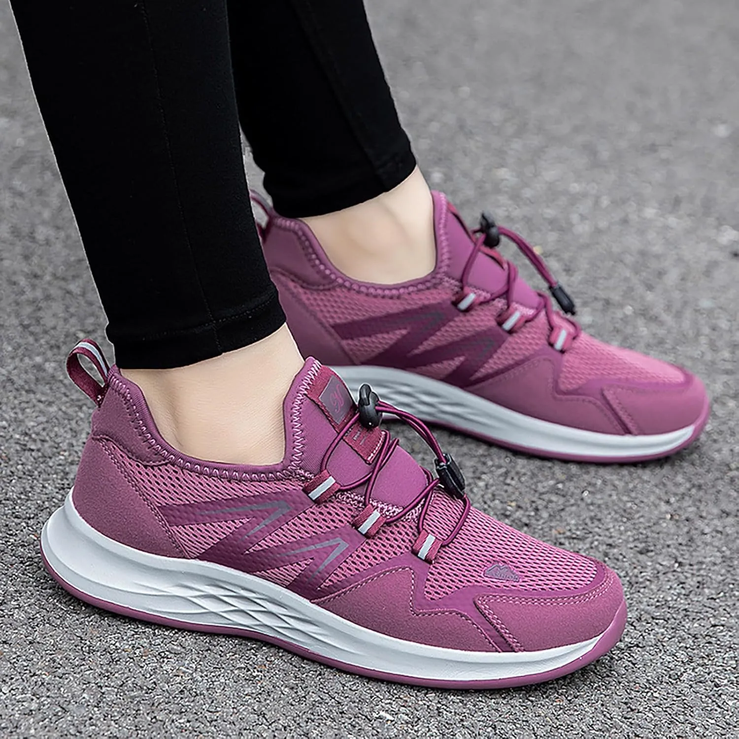 Slip on Walking Shoes for Women Dressy Knitted Non Slip Comfortable Running Shoes Breathable Mesh Sports Workout Tennis Shoes Fashion Lace Up Sneakers