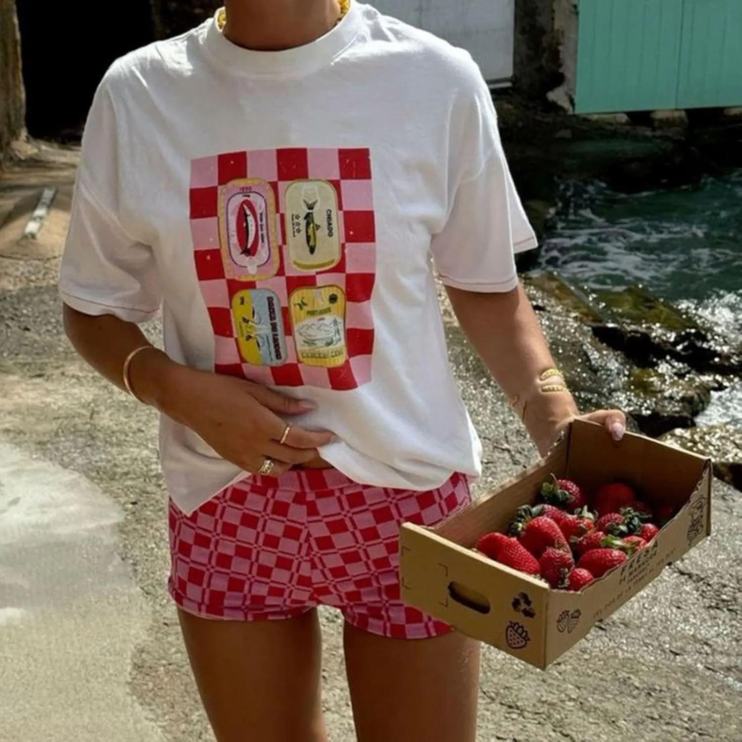 Womens Oversized Baggy Loose Fit Graphic Short Sleeve Teen Girls Preppy T Shirts Y2k Going Out Tops Aesthetic Tees