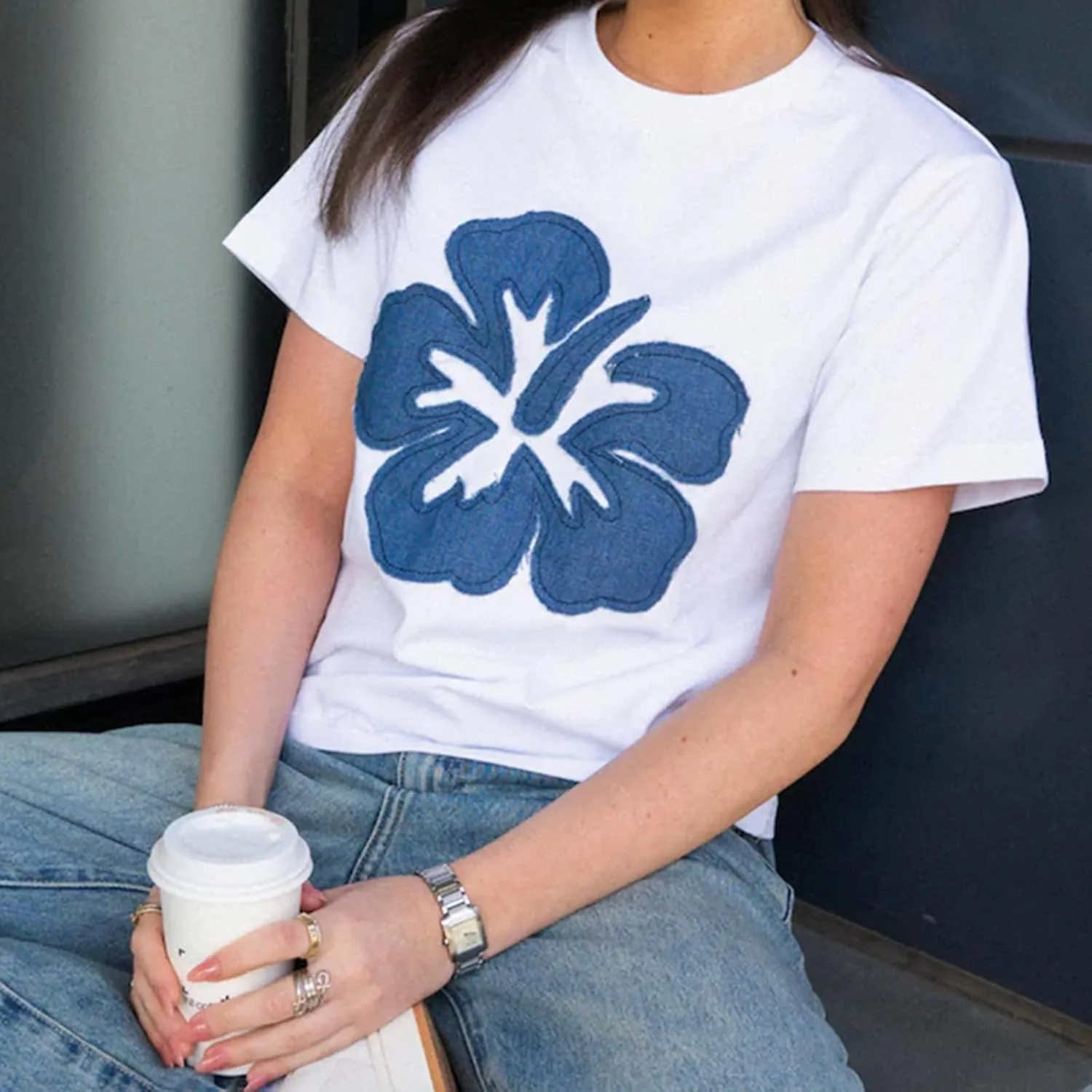 Womens Oversized Baggy Loose Fit Graphic Short Sleeve Teen Girls Preppy T Shirts Y2k Going Out Tops Aesthetic Tees